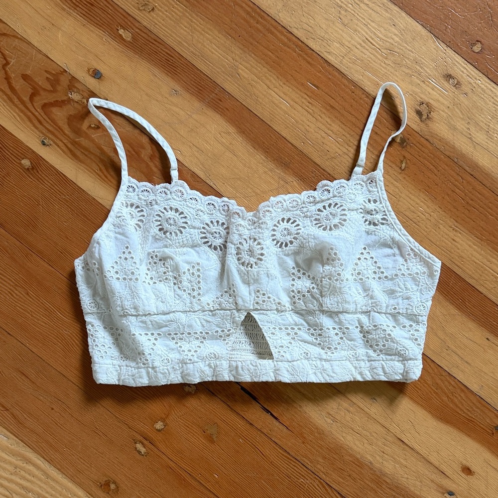 American‎ Eagle Cream Eyelet Lace Cropped Tank Top